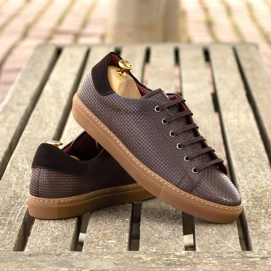 Trainer Brown Model #1085870