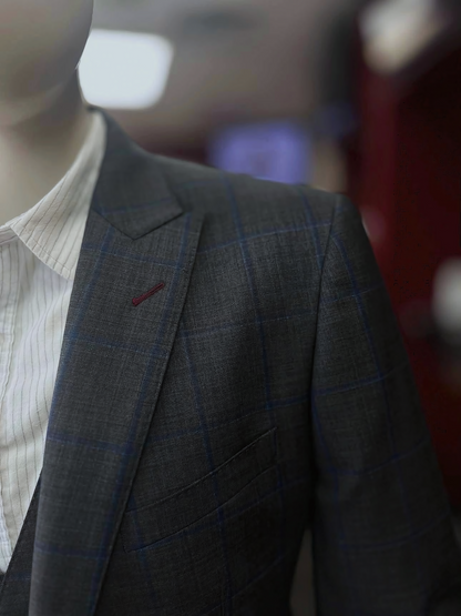 Prestige-5 Custom-made 100% Merino Wool Suits / Grey Plaid - Custom-made Single-Breasted Peak Lapel Men's Three Piece Slim Fit Suit