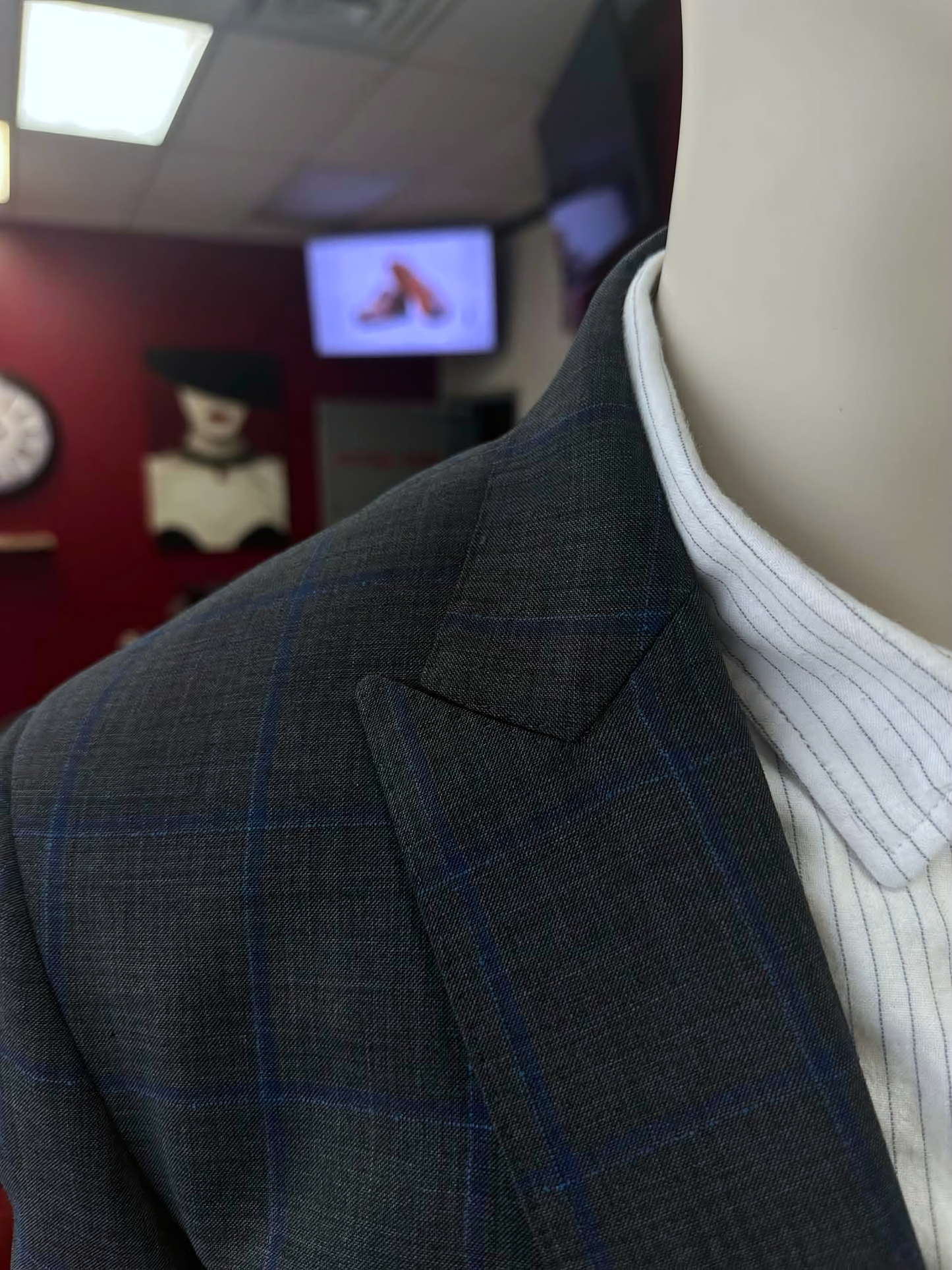 Prestige-5 Custom-made 100% Merino Wool Suits / Grey Plaid - Custom-made Single-Breasted Peak Lapel Men's Three Piece Slim Fit Suit